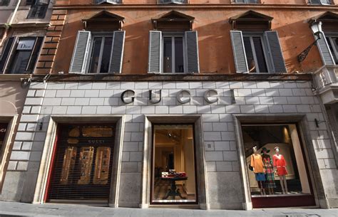 gucci in new delhi.